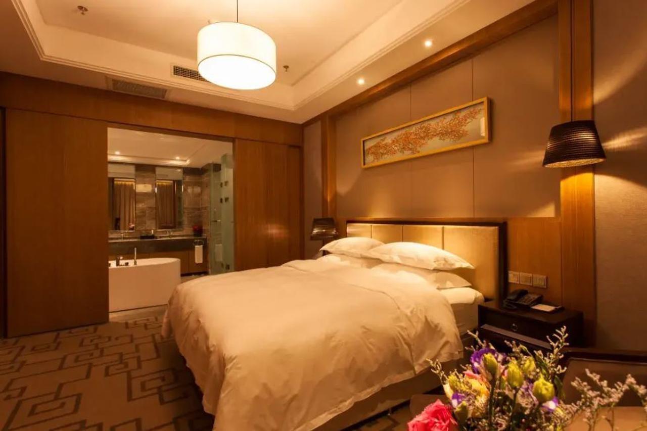 Weihai Guihe Siji Hotel Exteriör bild